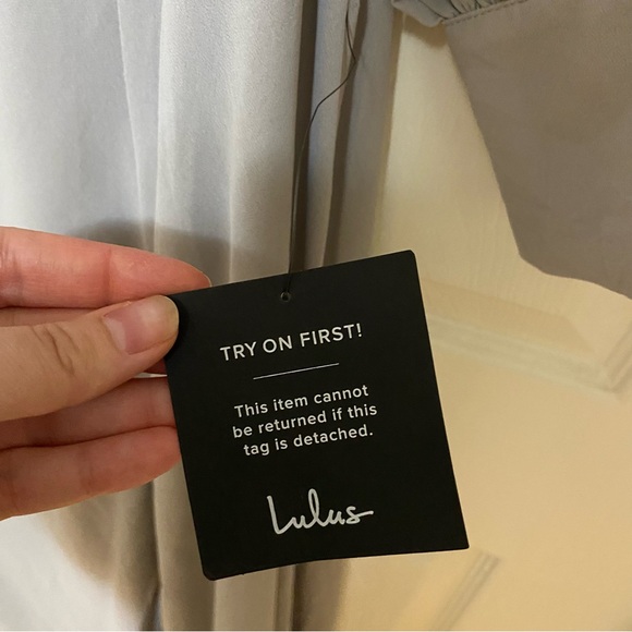 Lulu’s NWT Off The Shoulder Square Neck Long Sleeve Maxi Gown Dress Large Gray - Picture 7 of 8